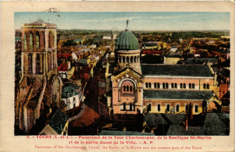 Carte postale ancienne Tours - Panorama de la Tour Charlemagne de la Basilique à Tours