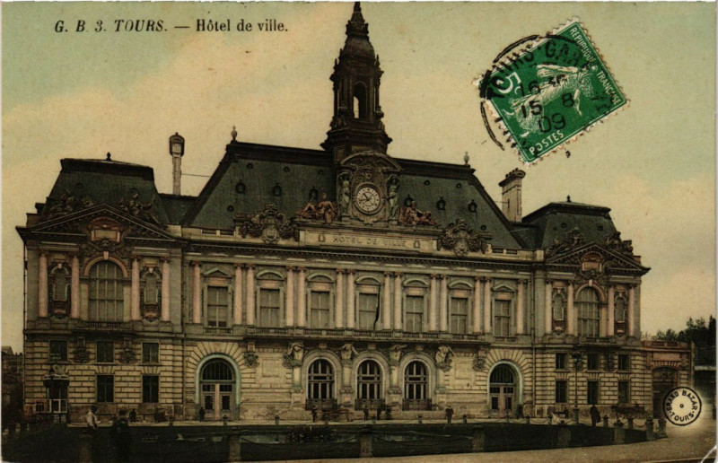 Carte postale ancienne Tours - Hotel de ville à Tours