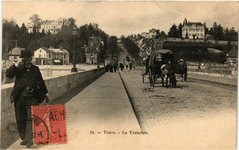 Carte postale ancienne Tours - La Tranchée à Tours