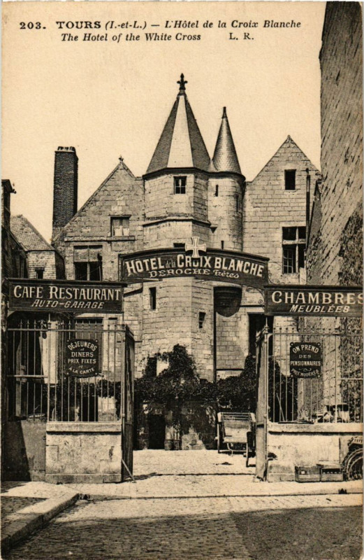 Carte postale ancienne Tours - L'Hotel de la Croix Blanche à Tours