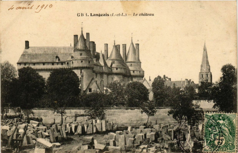 Carte postale ancienne Langeais - Le Chateau à Langeais