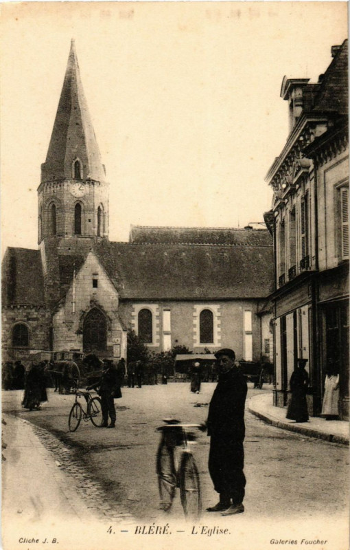Carte postale ancienne Blere - L'Eglise à Bléré