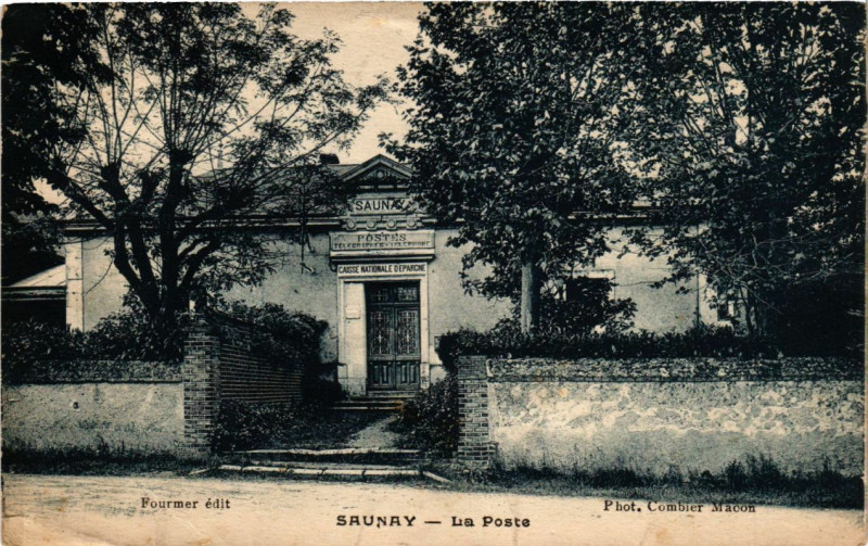 Carte postale ancienne Saunay - La Poste à Saunay