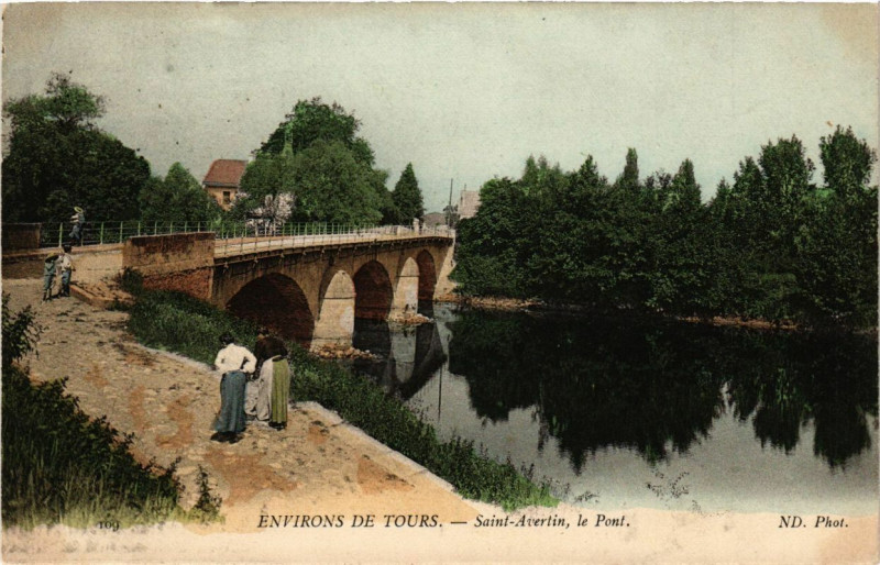 Carte postale ancienne Env. de Tours - St-Avertin le Pont à Tours