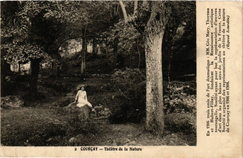 Carte postale ancienne Courcay - Theatre de la Nature à Courçay