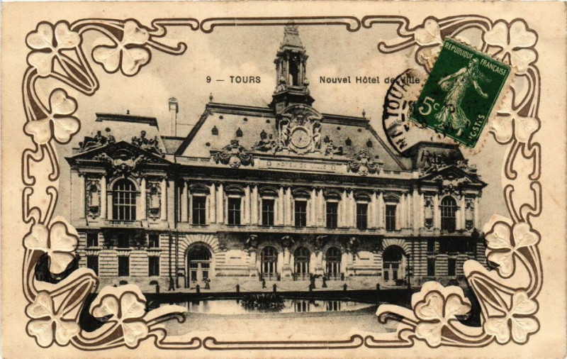 Carte postale ancienne Tours-Nouvel Hotel de Ville à Tours
