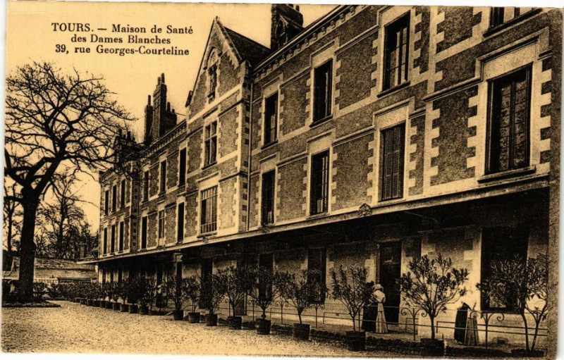 Carte postale ancienne Tours-Maison de Santé des Dames Blanches-rue Georges-Courteline à Tours