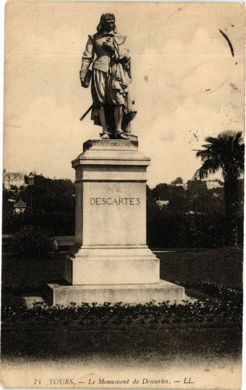 Carte postale ancienne Tours-Le Monument de Descartes à Descartes