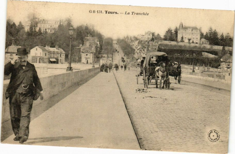 Carte postale ancienne Tours-La Tranchée à Tours