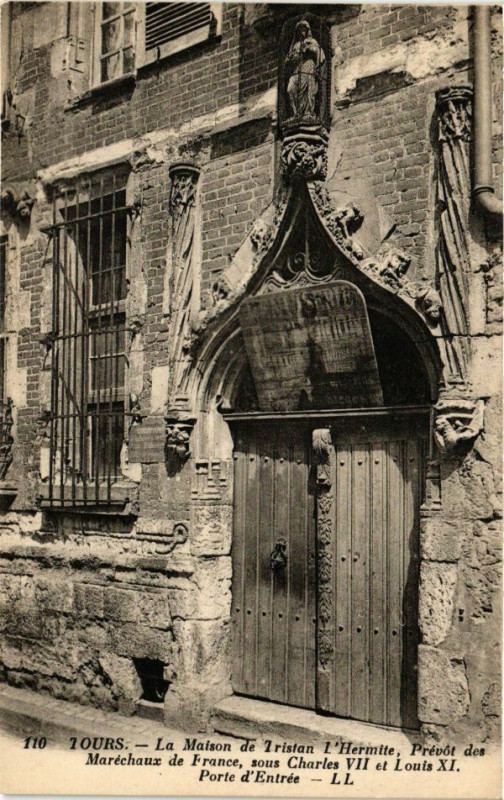 Carte postale ancienne Tours-La Maison de Tristan l'Hermite à Tours