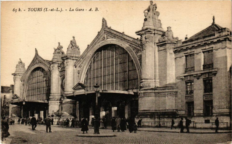 Carte postale ancienne Tours-La Gare à Tours