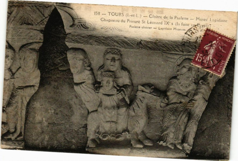 Carte postale ancienne Tours-Cloitre de la Psalette-Musée Lapidaire à Tours