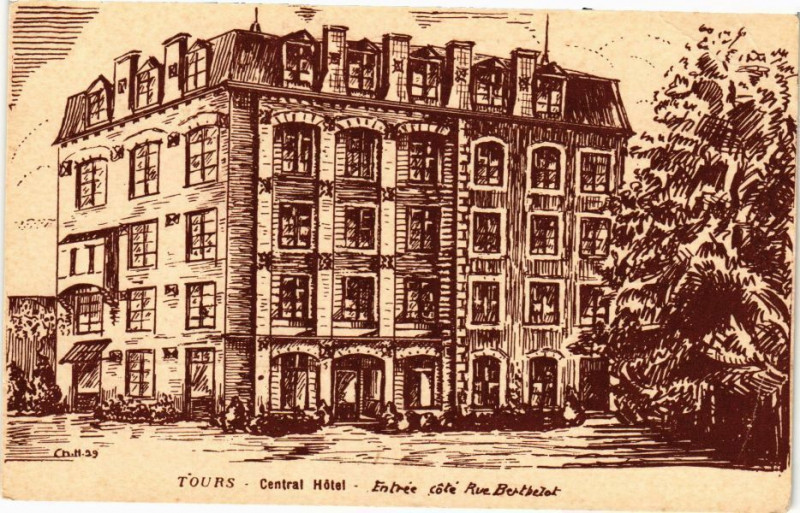 Carte postale ancienne Tours-Central Hotel-Entrée à Tours
