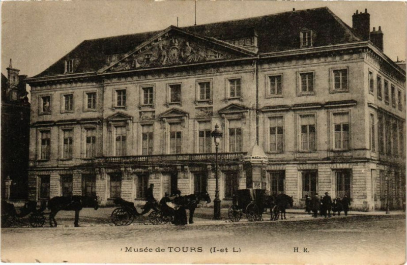 Carte postale ancienne Musée de Tours à Tours