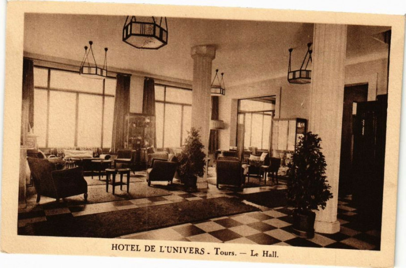 Carte postale ancienne Hotel de l'Univers-Tours-Le Hall à Tours