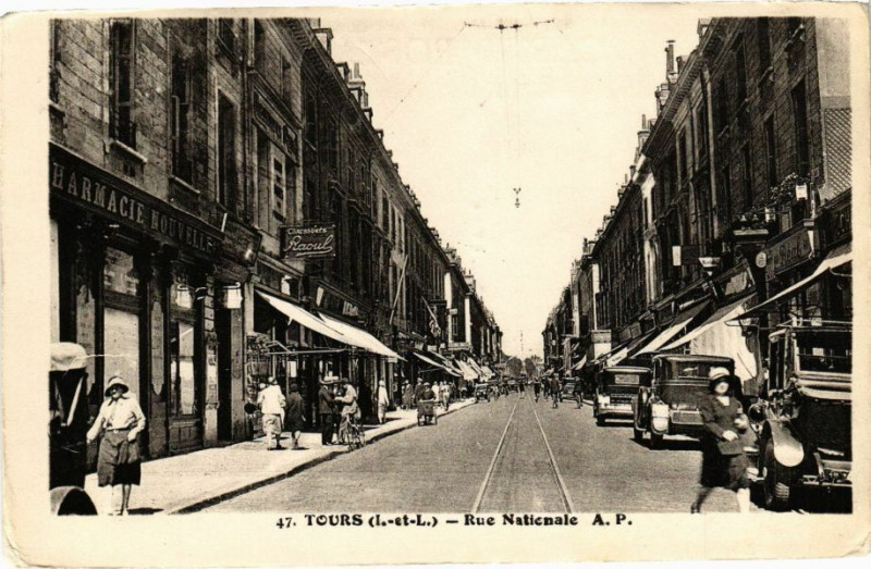 Carte postale ancienne Tours-Rue Nationale à Tours