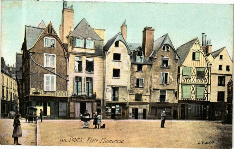 Carte postale ancienne Ed. Aqua 1411 Tours Place Plumerau à Tours