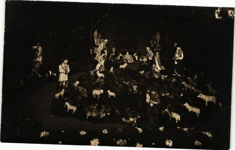 Carte postale ancienne Tours - Scéne du temple à Tours