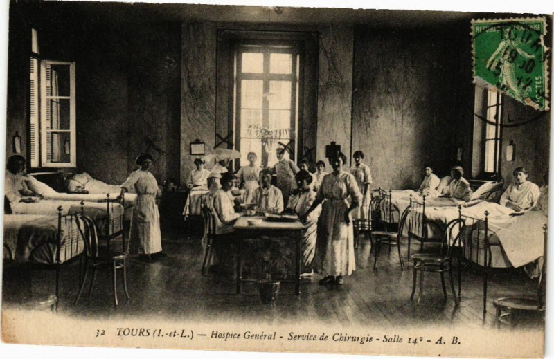 Carte postale ancienne Tours - Hospice Genéral - Service de Chirurgie - Salle 14 à Tours