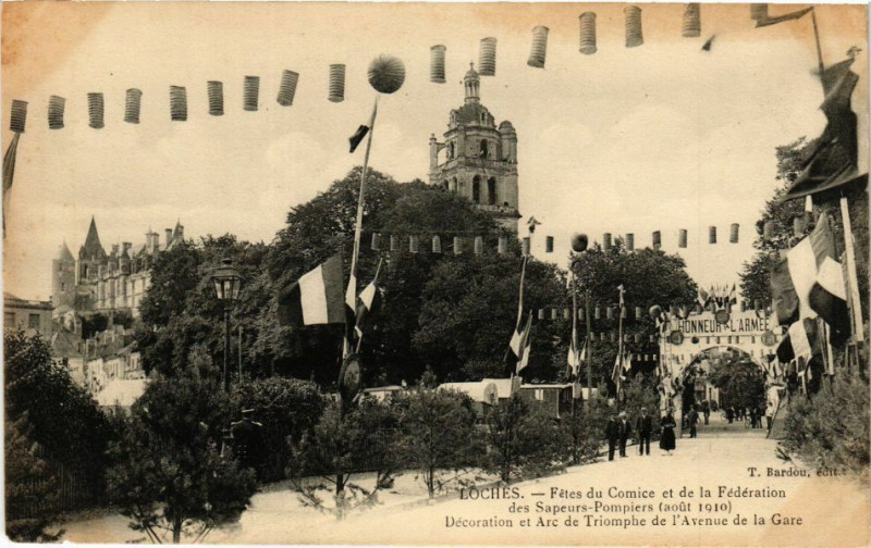Carte postale ancienne Loches - Fétes du Comice et de la Fédération des Sapeurs-Pompiers à Loches