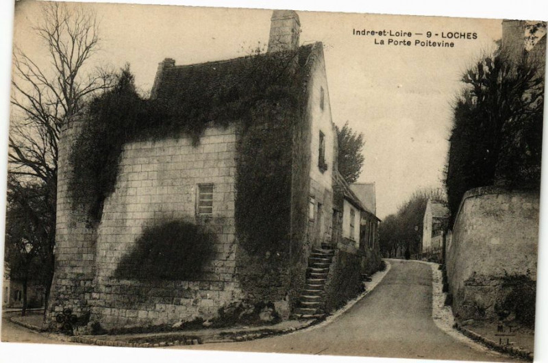 Carte postale ancienne Indre-et-Loire - Loches - La Porte Poitevine à Loches