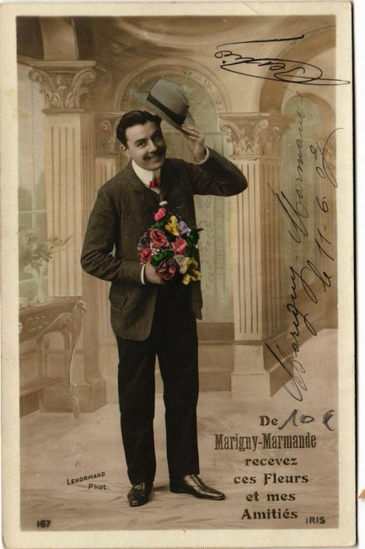Carte postale ancienne De Marigny-Marmande recevez ces Fleurs et mes Amitiés à Marigny-Marmande