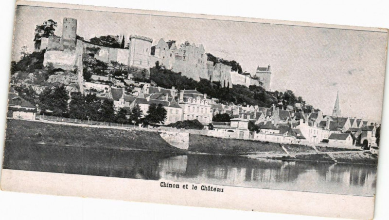 Carte postale ancienne Chinon et le Chateau à Chinon