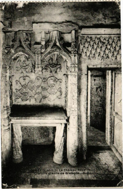 Carte postale ancienne Loches - Le Chateau Royal (mon-hist) -Cratorie d'Anne à Loches