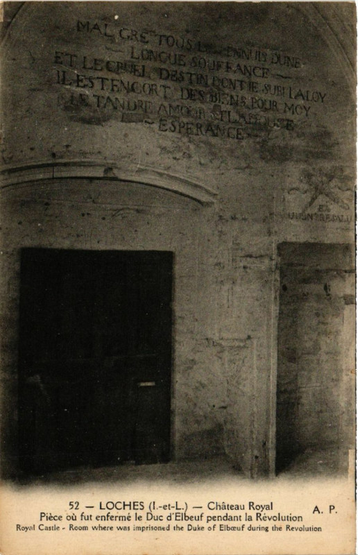 Carte postale ancienne Loches (I.-et-L.) -Chateau Royal -Piéce ou fut enfermé le Duc ... à Loches