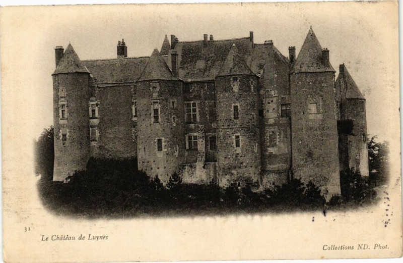 Carte postale ancienne Le Chateau de Luynes à Luynes