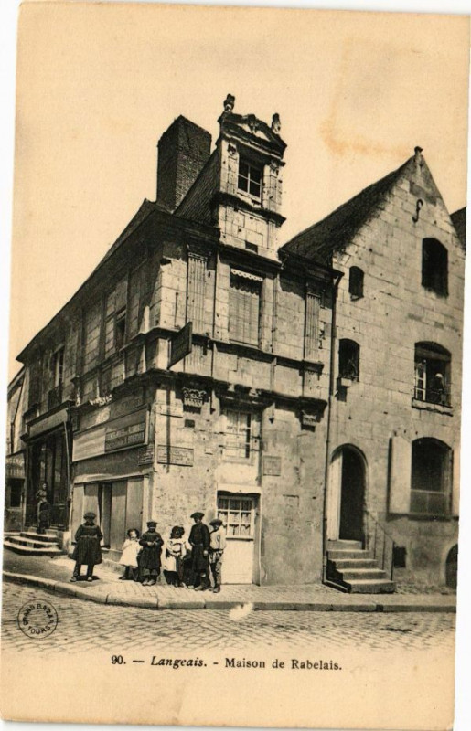 Carte postale ancienne Langeais - Maison de Rabelais à Langeais