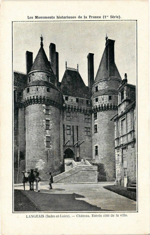 Carte postale ancienne Langeais. - Le Chateau. Entrée coté de la ville. à Langeais