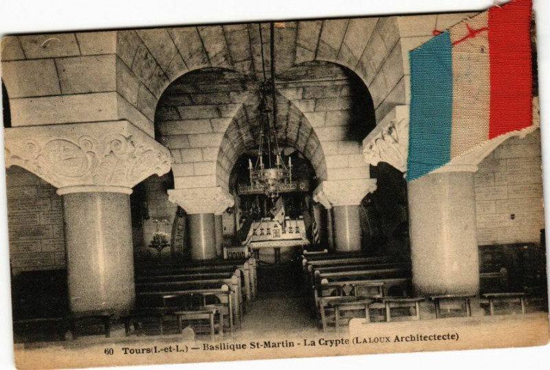 Carte postale ancienne Tours - Basilique St-Martin - La Crypte (Laloux Architecte. à Tours