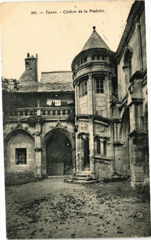 Carte postale ancienne Tours - Cloitre de la Palette à Tours
