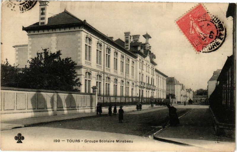 Carte postale ancienne Tours - Groupe Scolaire Mirabeau à Tours