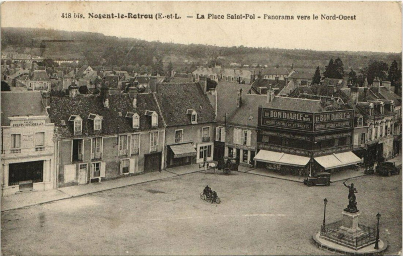 Carte postale ancienne Nogent-le-Rotrou-La Place Saint-Pol-Panorama vers le Nord Ouest à Nogent-le-Rotrou