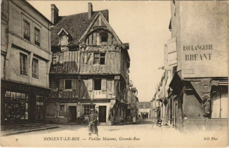 Carte postale ancienne Nogent-le-Roi-Vieilles Maisons-Grande Rue à Maisons