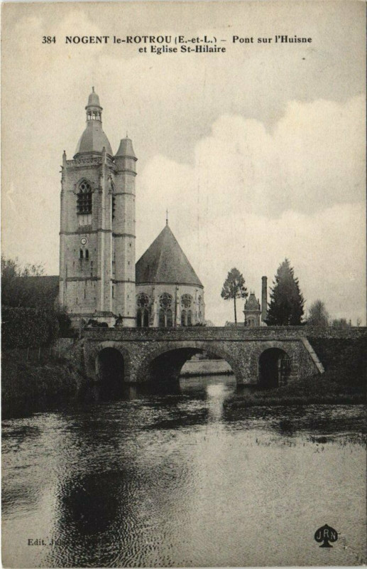 Carte postale ancienne Nogent-le-Rotrou-Pont sur l'Huisne et Eglise Saint-Hilaire à Nogent-le-Rotrou
