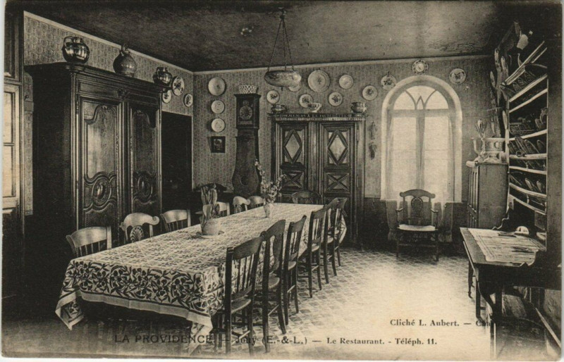 Carte postale ancienne La Providence Jouy-Le Restaurant à Jouy