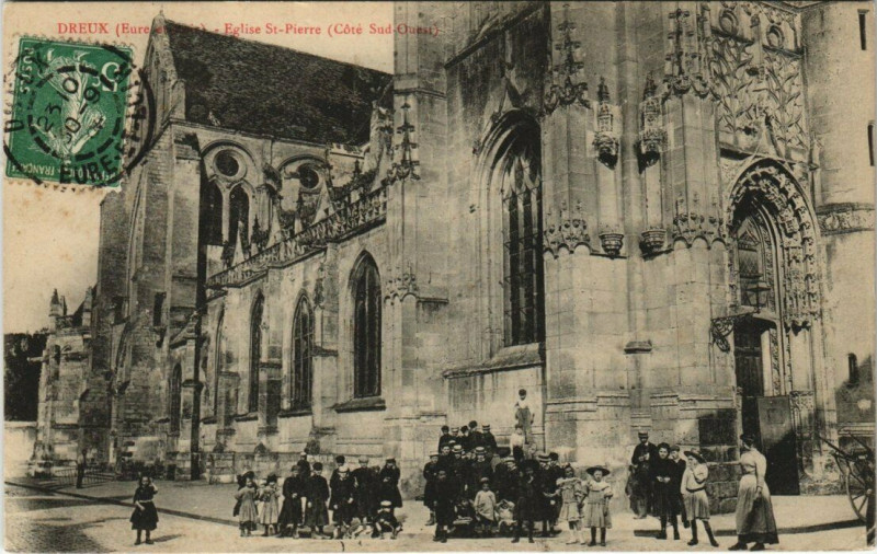 Carte postale ancienne Dreux - Eglise St-Pierre à Dreux