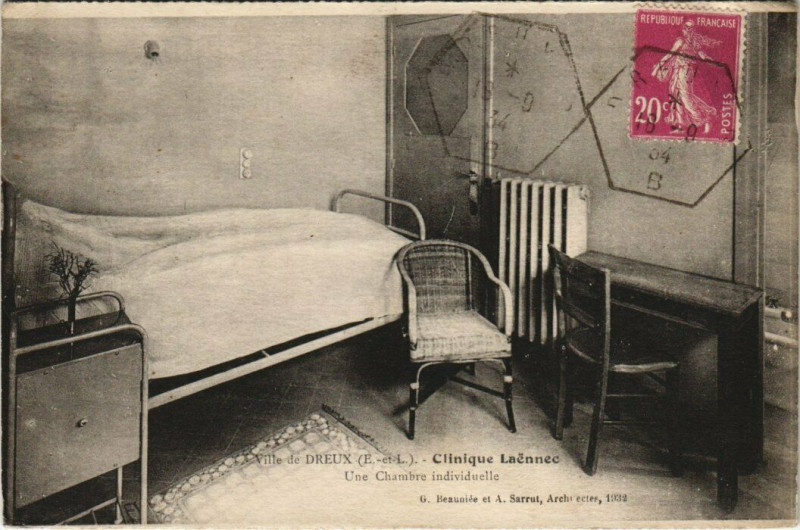 Carte postale ancienne Dreux - Clinique Laennec à Dreux