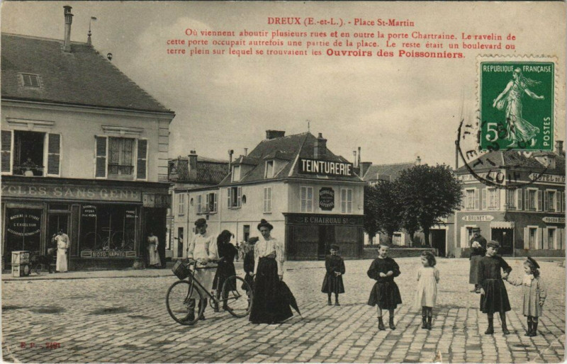 Carte postale ancienne Dreux - Place St-Martin à Dreux