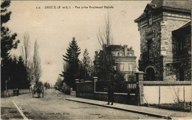 Carte postale ancienne Dreux - Vue prise Boulevard Dubois à Dreux