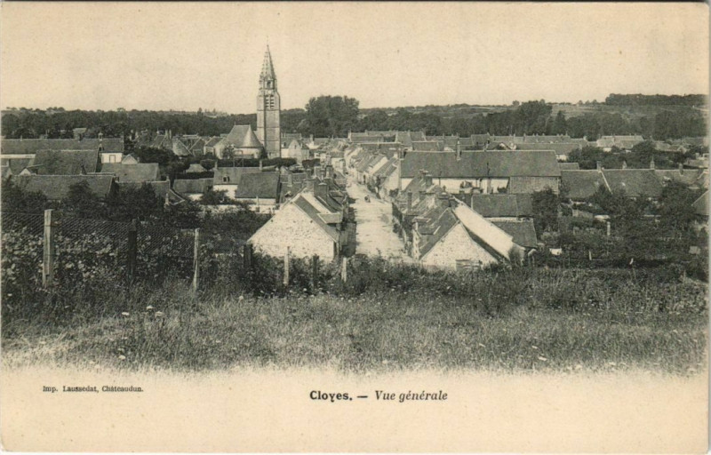 Carte postale ancienne Cloyes - Vue générale