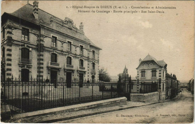 Carte postale ancienne Hopital-Hospice de Dreux - Consultation et Administration à Dreux