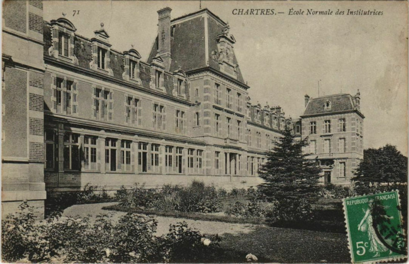 Carte postale ancienne Chartres - L'Ecole Normale des Institutrices à Chartres