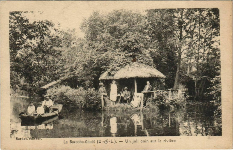 Carte postale ancienne La Bazoche-Gouet - Un joli coin sur la riviere à La Bazoche-Gouet