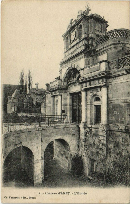 Carte postale ancienne Chateau d'Anet - L'Entrée à Anet