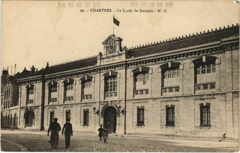 Carte postale ancienne Chartres - Le Lycée de Garcons à Chartres