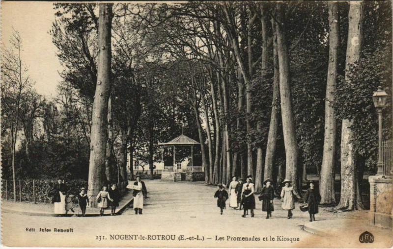 Carte postale ancienne Nogent-le-Rotrou (E.-et L.) - Les Promenades et le Kiosque à Nogent-le-Rotrou